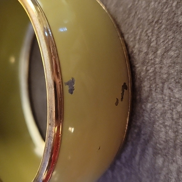 VTG 1960s Avocado Green Chunky Wide Brass Bangle Bracelet - Picture 4 of 7